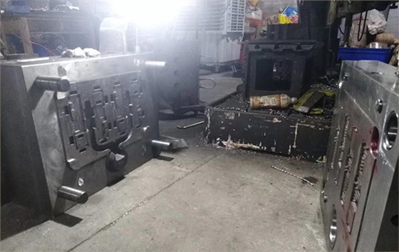 江西（合力模具）現場2