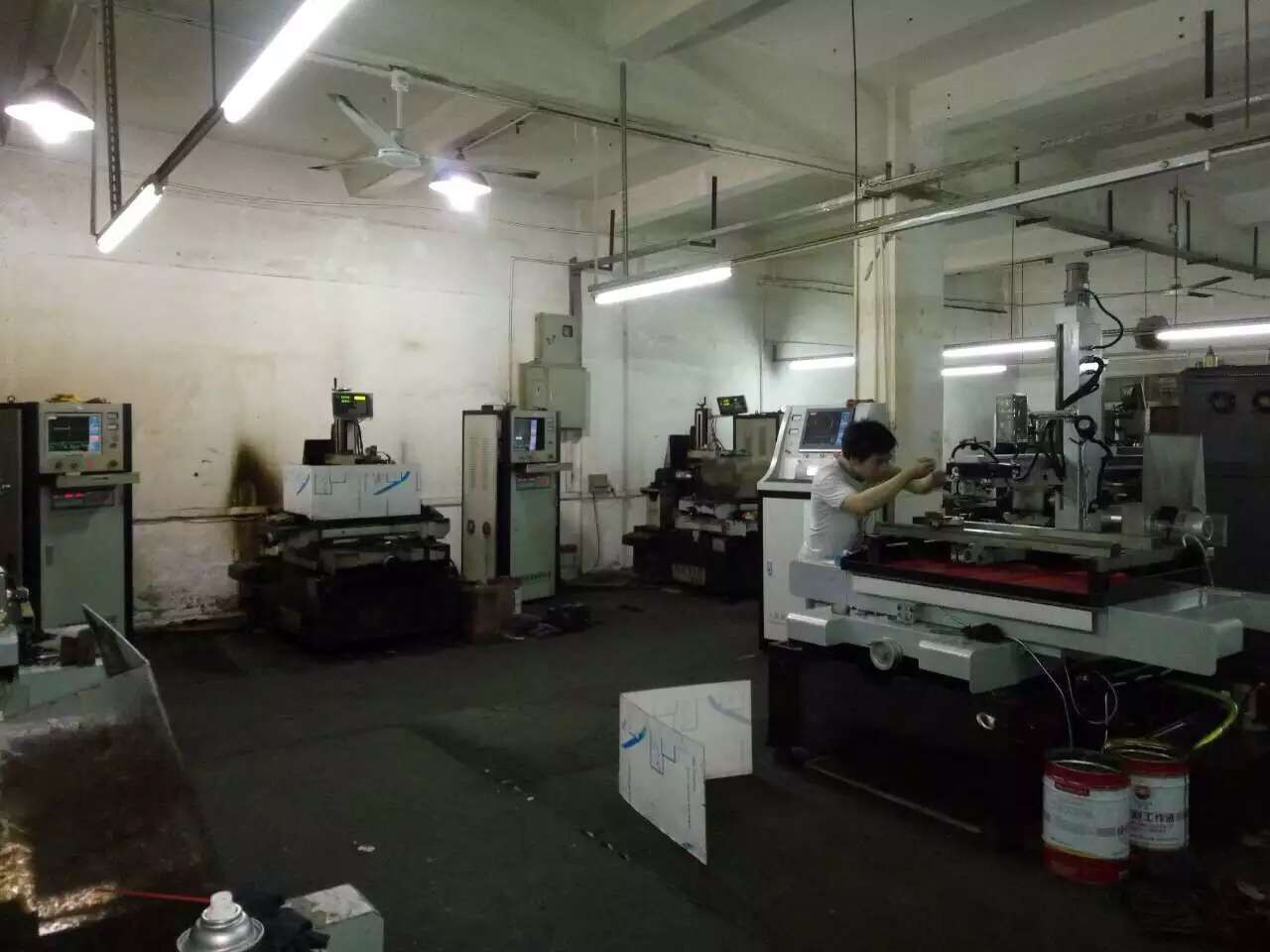 線切割機(jī)床