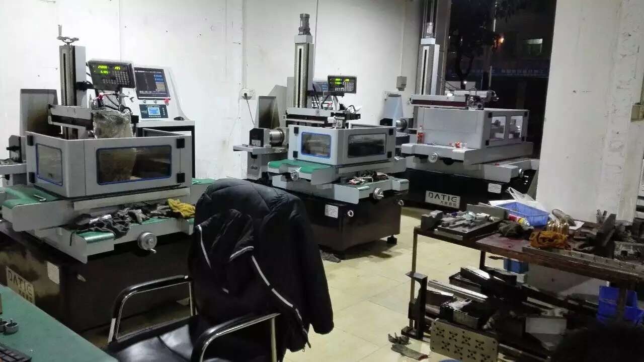 電火花線切割機床切割工件前準備