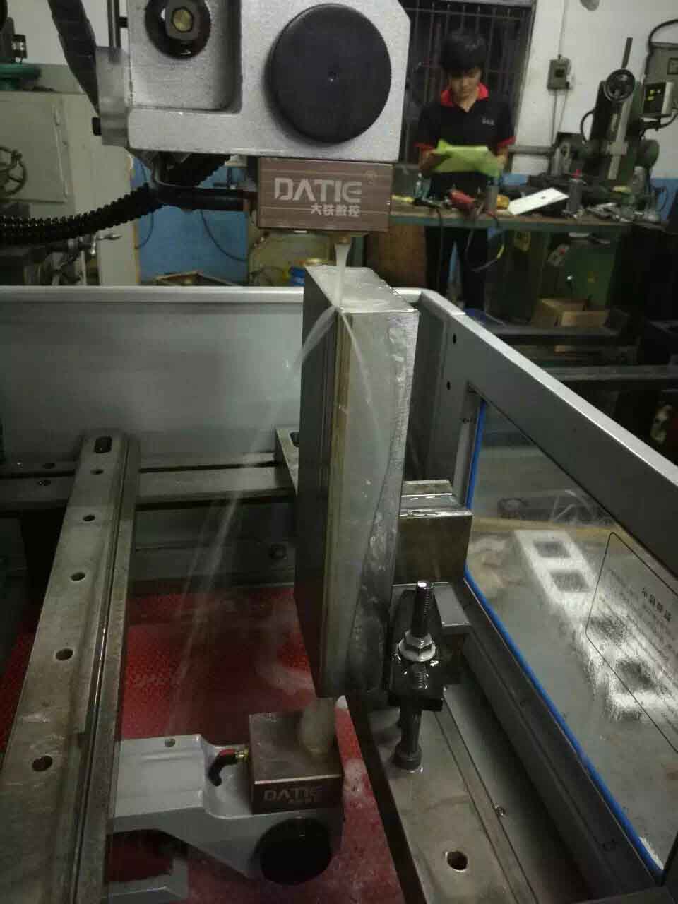 線切割機床加工流程步驟
