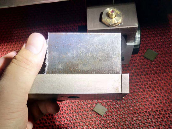 廣東（偉仕達電器）極速中走絲現場試割